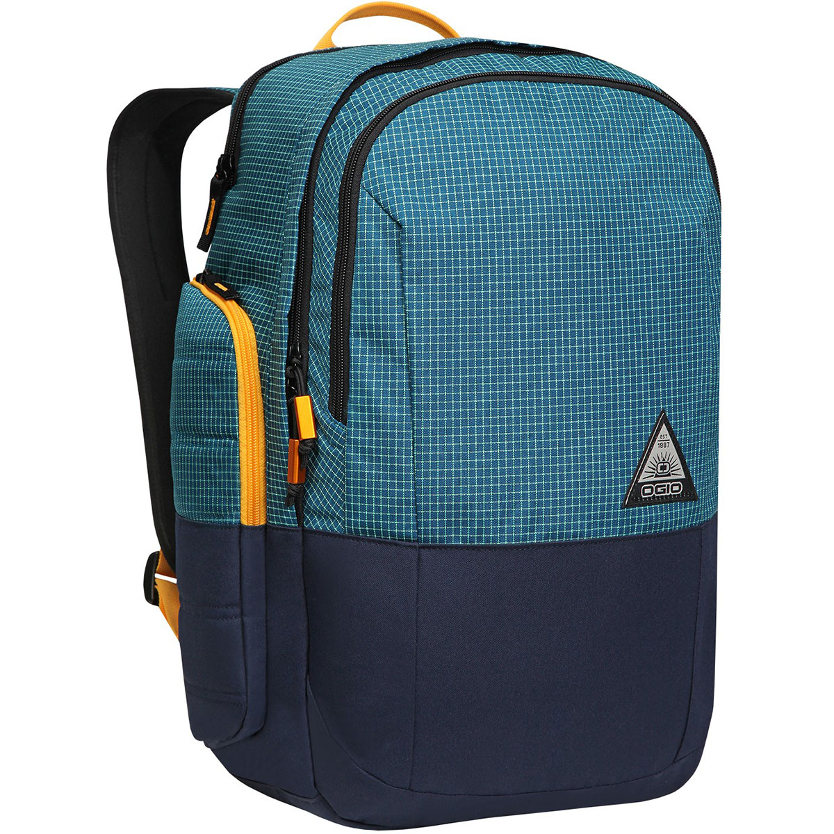 Рюкзак городской OGIO Urban. Clark Pack (A/S), цвет: синий. 031652226999031652226999 Рюкзак городской OGIO Urban. Clark Pack (A/S), цвет: синий. 031652226999031652226999Стильный и в то же время функциональный рюкзак от Ogio. Имеются специализированные отсеки для ноутбука и планшета, которые позволят Вам не переживать за сохранность техники. Большое основное отделение вместит все необходимые вещи, а внешние боковые карманы на молнии помогут всегда держать необходимые аксессуары поблизости.