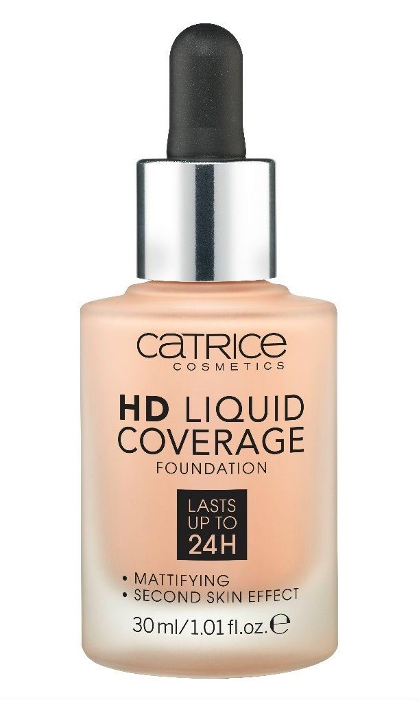 Catrice Основа тональная HD Liquid Coverage Foundation 020 Rose Beige 30 мл59829 Catrice Основа тональная HD Liquid Coverage Foundation 020 Rose Beige 30 мл59829Новая тональная основа HD Liquid Coverage Foundation идеально выравнивает тон кожи и скрывает мелкие несовершенства, оставаясь при этом практически невидимой на лице даже под прицелом камеры высокого разрешения. Основа обладает ультра-легкой флюидной текстурой, которую очень легко наносить с помощью удобного аппликатора-пипетки, и высокой стойкостью – безупречный результат гарантирован минимум на сутки. Цветовая гамма линейки без труда позволит подобрать свой идеальный вариант – новинка представлена в четырех различных оттенках.