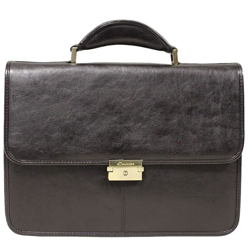 Портфель мужской Cavalet, цвет: коричневый. 111-34 brown111-34 brown Портфель мужской Cavalet, цвет: коричневый. 111-34 brown111-34 brownСтильный мужской портфель Cavalet выполнен из натуральной кожи. Изделие содержит три основных отделения. Закрывается портфель на клапан с замком. Внутри расположены функциональные карманы. Снаружи, на задней стенке портфеля расположен прорезной карман на застежке-молнии. Портфель оснащен ручкой для переноски и съемным плечевым ремнем, который регулируется по длине. Cavalet изучил потребности своих покупателей и гарантирует качество, прочность и отличный скандинавский стиль. Все товары компании изготавливаются из высококачественных материалов и проходят строгий контроль качества.