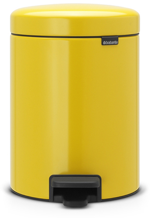 Мусорный бак с педалью Brabantia NewIcon, 5 л. 112522112522 Мусорный бак с педалью Brabantia NewIcon, 5 л. 112522112522Этот 5-литровый бак с педалью идеально подходит для ванной, туалета или детской комнаты. Бесшумный – плавное закрывание крышки и необыкновенно мягкий ход педали. Не пропускает запах – плотно прилегающая крышка. Устойчивый – специальное устройство, предотвращающее опрокидывание бака. Не повреждает пол – нескользящее основание. Удобная очистка – съемное внутреннее пластиковое ведро. Всегда опрятный вид – в комплекте идеально подходящие по размеру мешки для мусора PerfectFit (размер В). Сертификат соответствия концепции регенерации Cradle to Cradle. Изготовлен на 40% из переработанных материалов, подлежит вторичной переработке вместе с упаковкойна 98%. 10 лет гарантии. Brabantia c заботой о вашем доме и планете. Добрые дела сегодня – залог счастливого завтра. Мусорные баки с педалью newIcon не только безупречно красивы, они еще и надежные работники! Покупая этот бак, вы вносите вклад в крупнейший проект по очистке мирового океана от пластикового...
