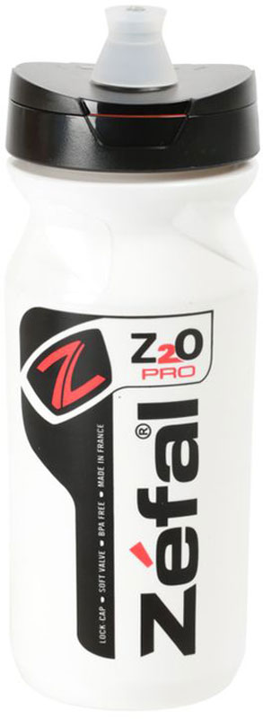 Фляга велсипедная Zefal Z2O Pro 65, цвет: белый, 650 мл143A Фляга велсипедная Zefal Z2O Pro 65, цвет: белый, 650 мл143AСамые технически продвинутая фляги ZEFAL. Z2O PRO 65 отличается наличием двойной системы закрытия фляги: для катания и транспортировки. Для транспортировки фляги в рюкзаке и предотвращения протечек на 100% вы можете закрыть основной клапан поворотом крышки. Силиконовый питьевой порт добавляет комфорта при питье: для открытия фляги порт достаточно сжать зубами. Все фляги производятся из пищевого полипропилена, который не содержит BPA, не имеет запаха, не влияет на вкус напитка и на 100% безопасен. ZEFAL – старейший французский производитель велосипедных аксессуаров премиального качества, основанный в 1880 году, является номером один на французском рынке велосипедных аксессуаров. • Объём фляги 650 мл. • Вес фляги 92 г. • Высота фляги 204 мм. • Мягкий силиконовый питьевой порт • Полное закрытие фляги поворотом крышки • Подходит ко всем флягодержателям