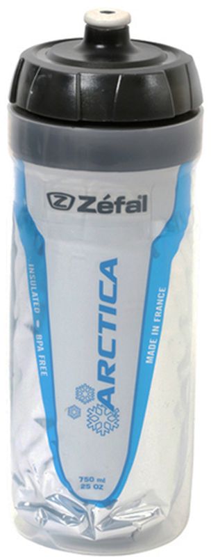 Фляга велсипедная Zefal Arctica 55, изотермическая, цвет: белый, 550 мл1655A Фляга велсипедная Zefal Arctica 55, изотермическая, цвет: белый, 550 мл1655AЛучшие велосипедные фляги в коллекции ZEFAL. Фляги ZEFAL Arctica 55 имеют двухслойную конструкцию с прослойкой из металлизированного полиэтилена, благодаря чему они сохраняют температуру напитка до 2,5 часов. Все фляги производятся из пищевого полипропилена, который не содержит BPA, не имеет запаха, не влияет на вкус напитка и на 100% безопасен. ZEFAL – старейший французский производитель велосипедных аксессуаров премиального качества, основанный в 1880 году, является номером один на французском рынке велосипедных аксессуаров. • Объём фляги 550 мл. • Вес фляги 100 г. • Высота фляги 215 мм. • Подходит ко всем флягодержателям • Максимальная температура напитка 80°C • Удерживает температуру напитка до 2,5 часов