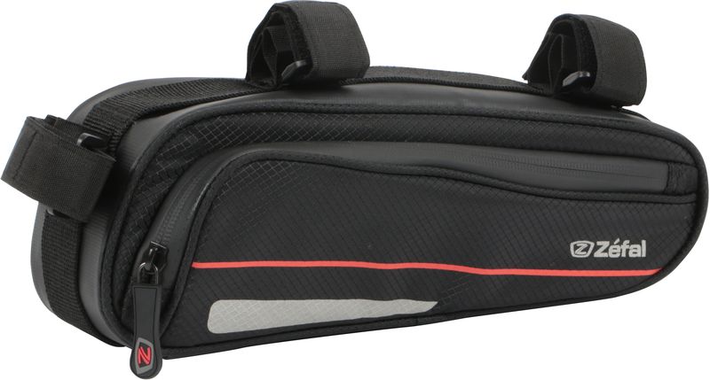Велосумка под раму Zefal Z Frame Pack, 27 х 10 х 8 см7049 Велосумка под раму Zefal Z Frame Pack, 27 х 10 х 8 см7049ZEFAL Z Frame Pack - это достаточно большая (1,3 литра) эргономичная и аэродинамичная сумка с креплением на раму для любого типа велосипеда. Для лучшей организации внутреннего пространства Z Frame Pack оснащена двумя удобными сетчатыми кармашками, крючком для ключей, и липучками велкро для насоса. Износостойкий и лёгкий материал сумки 420D Ripstop и молнии с влагозащитой не пропускают внутрь воду и пыль. Для Вашей большей безопасности, на сумку нанесены светоотражающие элементы. ZEFAL – старейший французский производитель велосипедных аксессуаров премиального качества, основанный в 1880 году, является номером один на французском рынке велосипедных аксессуаров. • Крепление на подседельную и верхнюю трубу рамы • Вес 125 г. • Размер 270х100х80 мм. • Объём 1,3 л. • Материал сумки и молнии 420D Ripstop • Молнии с влагозащитой • Сетчатые кармашки органайзер • Крючок для ключей • Крепление для насоса • Светоотражающие элементы