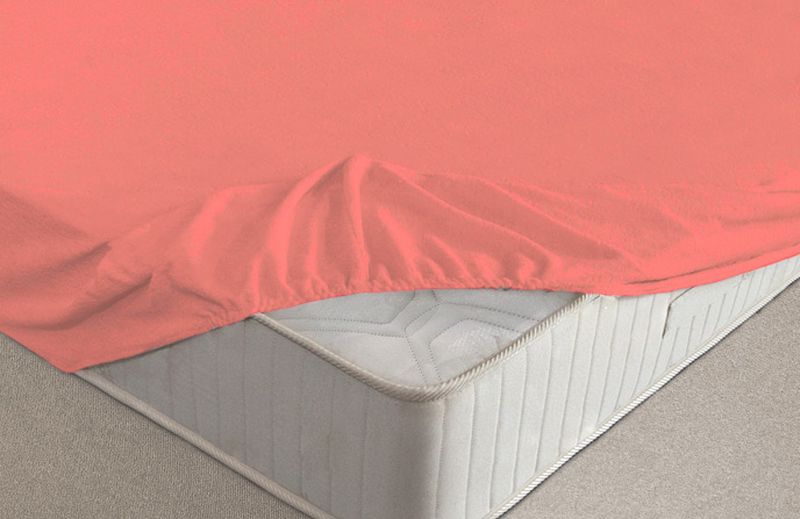 Простыня на резинке Ecotex, махровая, цвет: коралловый, 180 х 200 смП.95 60х40 Простыня на резинке Ecotex, махровая, цвет: коралловый, 180 х 200 смП.95 60х40Махровые простыни на резинке сшиты из высококачественного махрового полотна, окрашены стойкими экологически безопасными красителями. Они уже успели завоевать признание потребителей благодаря своим практичным характеристикам. Имеют резинку по всему периметру, что даёт возможность надежно зафиксировать простыню на матрасе, тем самым создавая здоровый и комфортный сон. Натяжные махровые простыни довольно практичны, т.к. махровое полотно долговечно. Выолнены из 100% хлопка и не содержат синтетических добавок.