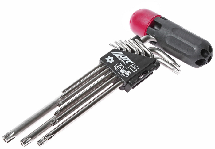 JTC Набор ключей TORX с отверстием T10H-T50H, 9 шт. JTC-3924JTC-3924 JTC Набор ключей TORX с отверстием T10H-T50H, 9 шт. JTC-3924JTC-3924Инструмент изготовлен из стали марки SNCM8660. Длинная часть ключа предназначена для работы в труднодоступных местах, а также служит для увеличения крутящего момента. Кроме того, длинная часть - с отверстием. В комплекте: ключи TORX Г-образные - T10H, 15H, 20H, 25H, 27H, 30H, 40H, 45H, 50H. Количество в оптовой упаковке: 6 шт. и 24 шт. Габаритные размеры: 340/140/40 мм. (Д/Ш/В) Вес: 540 гр.