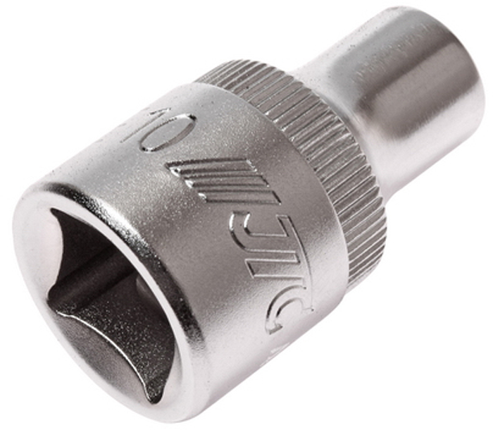 JTC Головка торцевая TORX 1/2 х E10, длина 38 мм. JTC-43510JTC-43510 JTC Головка торцевая TORX 1/2 х E10, длина 38 мм. JTC-43510JTC-43510Изготовлена из закаленной хром-ванадиевой стали. Размер: 1/2”хE10. Общая длина: 38 мм. Количество в оптовой упаковке: 10 шт. и 200 шт. Габаритные размеры: 38/22/22 мм. (Д/Ш/В) Вес: 53 гр.