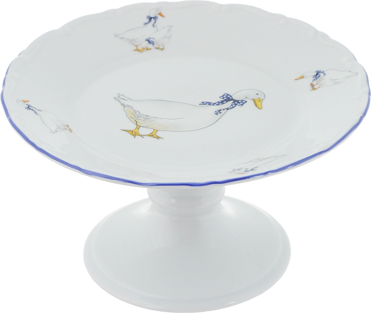 Конфетница Queens Crown Гуси, диаметр 17 см115510 Конфетница Queens Crown Гуси, диаметр 17 см115510Конфетница на ножке Queens Crown Гуси выполнена из белоснежного фарфора с покрытием глазурью. Изделие украшено синей каймой по краю, изысканным рельефным орнаментом и изображением гусей. Прекрасно подойдет для канапе, конфет, пирожных. Такая конфетница красиво дополнит сервировку стола. Отлично подойдет как для повседневного использования, так и для торжественных случаев. Диаметр (по верхнему краю): 17 см. Высота: 9,5 см. Диаметр основания: 10,5 см.