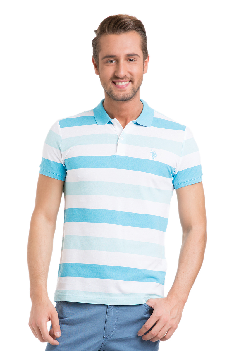 ПолоG081GL0110PERU_KR0153 ПолоG081GL0110PERU_KR0153Мужское поло U.S. Polo Assn. изготовлено из натурального хлопка. Модель с отложным воротником и короткими рукавами застегивается сверху на пуговицы. Воротник и края рукавов выполнены из трикотажной резинки. Изделие оформлено контрастными полосками, украшено вышитым логотипом бренда.