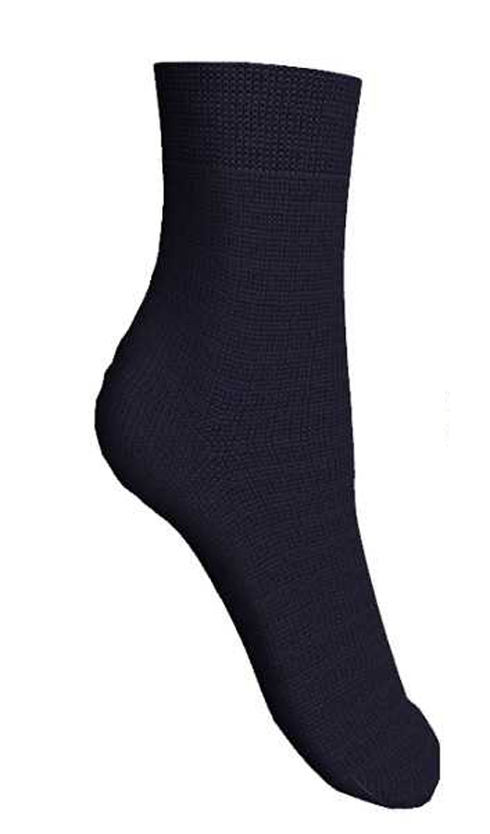 Носки82600 Носки82600Удобные носки Master Socks, изготовленные из высококачественного комбинированного материала, очень мягкие и приятные на ощупь, позволяют коже дышать. Эластичная резинка плотно облегает ногу, не сдавливая ее, обеспечивая комфорт и удобство. Удобные и комфортные носки великолепно подойдут к любой вашей обуви.