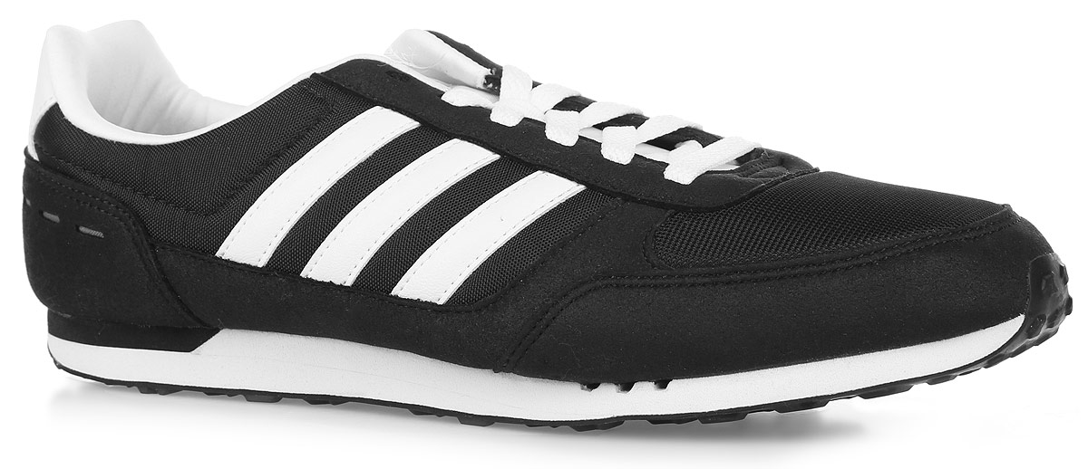 Кроссовки мужские adidas Neo City Racer, цвет: черный. F99329. Размер 4 (35,5)F99329 Кроссовки мужские adidas Neo City Racer, цвет: черный. F99329. Размер 4 (35,5)F99329Стильные кроссовки от adidas Neo City Racer - современная интерпретация беговой модели. Верх модели выполнен из сетки со вставками из искусственной замши и тремя полосками из искусственной кожи. Обувь оформлена на язычке текстильной нашивкой, на заднике - тиснением в виде логотипа бренда. Классическая шнуровка надежно зафиксирует изделие на ноге. Удобная текстильная подкладка предотвратит натирание. Мягкая и легкая промежуточная подошва из ЭВА обладает хорошими амортизирующими свойствами. Рельефная поверхность подошвы обеспечивает отличное сцепление с любой поверхностью.