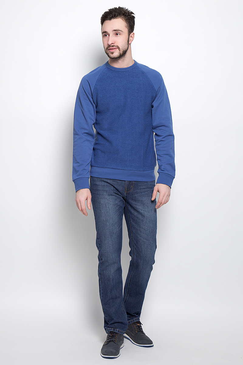 СвитшотSt-213/826-7120 СвитшотSt-213/826-7120Стильный мужской свитшот Sela Casual Wear выполнен из хлопка с добавлением полиэстера. Модель с круглым вырезом горловины и длинными рукавами-реглан.