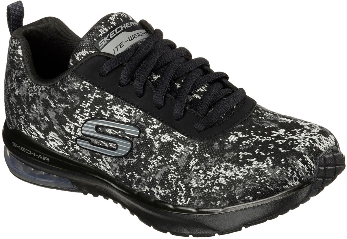 Кроссовки женские Skechers Skech-Air Infinity-Solitude, цвет: черный, серый. 12174-BKGY. Размер 7 (37,5)12174-BKGY Кроссовки женские Skechers Skech-Air Infinity-Solitude, цвет: черный, серый. 12174-BKGY. Размер 7 (37,5)12174-BKGYСтильные легкие женские кроссовки Skechers подходят как для занятий спортом, так и для повседневных прогулок. Верх модели выполнен из дышащего текстиля. Классическая шнуровка надежно зафиксирует модель на стопе. Внутренняя отделка исполнена из мягкого текстиля. Гибкая анатомическая подошва имеет рельефный протектор, который обеспечивает надежное сцепление с поверхностью.В таких кроссовках вашим ногам будет комфортно и уютно. Они подчеркнут ваш стиль и индивидуальность!