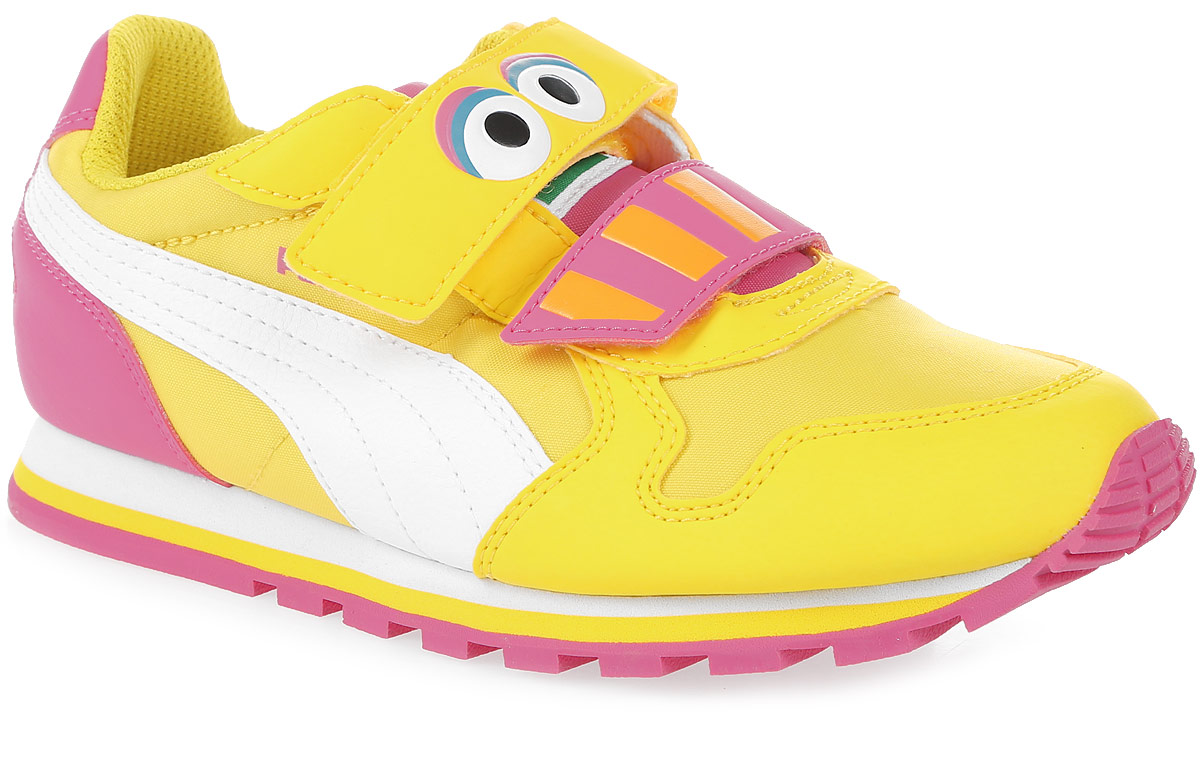 Кроссовки детские Puma Sesame Str ST Runner BB HOC V PS, цвет: желтый. 36288801. Размер 2,5 (34)36288801 Кроссовки детские Puma Sesame Str ST Runner BB HOC V PS, цвет: желтый. 36288801. Размер 2,5 (34)36288801Яркие кроссовки Sesame Str ST Runner Big Bird HOC V PS сделают каждую прогулку незабываемым событием. Модель на плотных липучках разработана по мотивам популярной телепередачи Улица Сезам. У кроссовок усиленный носок для защиты от ударов, а рельефная поверхность подошвы гарантируют отличное сцепление на любых поверхностях. Симпатичные кроссовки с ярким принтом, которым украшены липучки, особенно понравятся маленьким модникам.