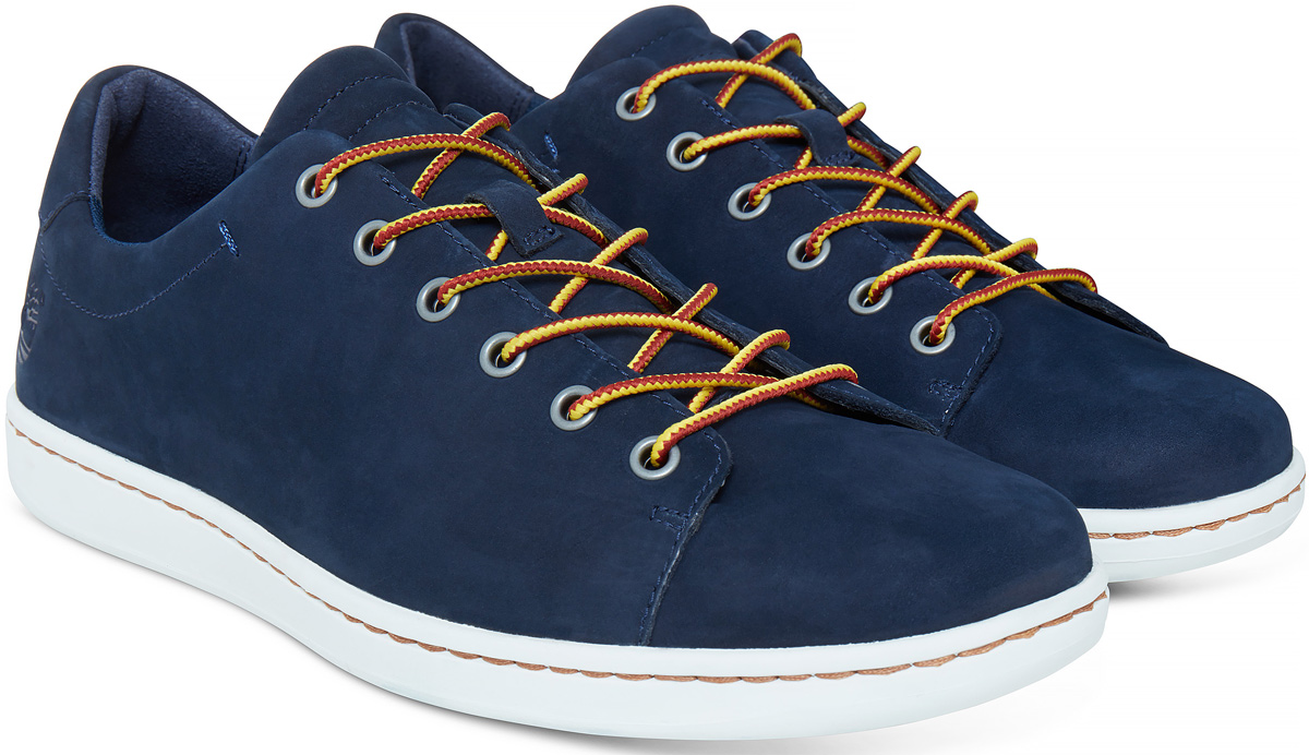 Кеды мужские Timberland Courtside Leather Oxford, цвет: темно-синий. TBLA1GJ2M. Размер 9 (42)TBLA1GJ2M Кеды мужские Timberland Courtside Leather Oxford, цвет: темно-синий. TBLA1GJ2M. Размер 9 (42)TBLA1GJ2MМужские кеды Timberland Courtside Leather Oxford выполнены из натуральной кожи. Модель застегивается на шнуровку. Задник оформлен тиснением в виде логотипа бренда.Подкладка и стелька изготовлены из текстиля. Резиновая подошва оснащена рифлением.