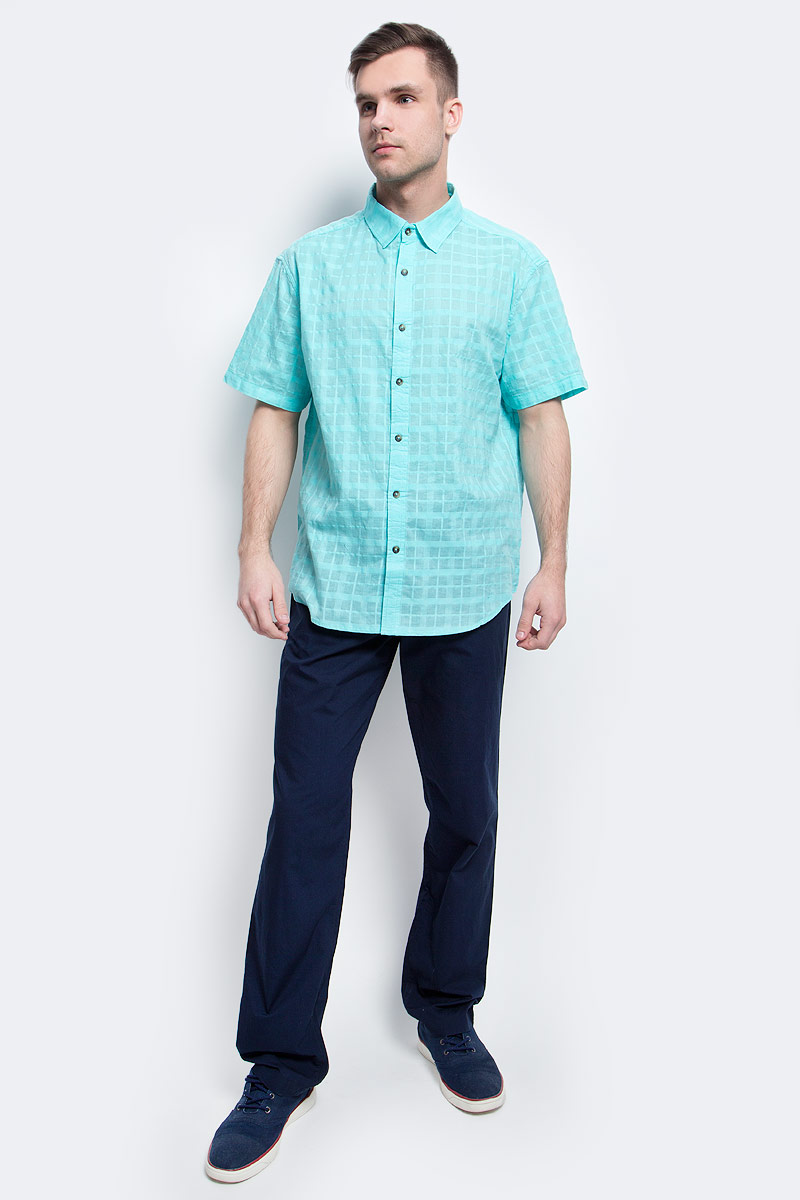 Рубашка мужская Finn Flare, цвет: светло-бирюзовый. S17-24011_136. Размер 5XL (60)S17-24011_136 Рубашка мужская Finn Flare, цвет: светло-бирюзовый. S17-24011_136. Размер 5XL (60)S17-24011_136Рубашка мужская Finn Flare выполнена из хлопка. Модель с отложным воротником и короткими рукавами застегивается на пуговицы.