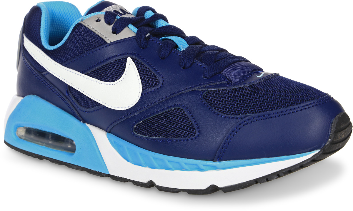 Кроссовки для девочки Nike Air Max Ivo (Gs) Running Shoe, цвет: темно-синий. 579998-400. Размер 4 (35,5)579998-400 Кроссовки для девочки Nike Air Max Ivo (Gs) Running Shoe, цвет: темно-синий. 579998-400. Размер 4 (35,5)579998-400Модные кроссовки для девочки Air Max Ivo (Gs) Running Shoe от Nike выполнены из натуральной кожи и текстиля. Подкладка и стелька из текстиля обеспечивают комфорт. Шнуровка надежно зафиксирует модель на ноге. Подошва дополнена рифлением. Видимая вставка Max Air в области пятки для максимальной защиты от ударных нагрузок.