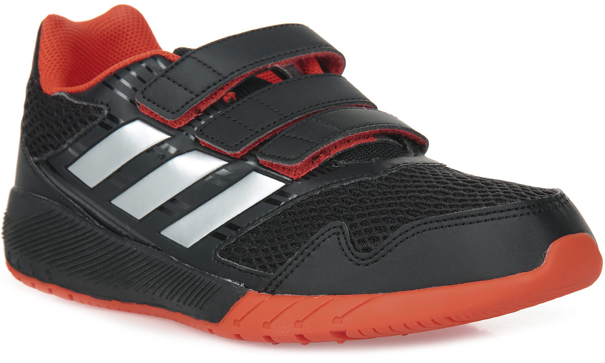 Кроссовки для мальчика adidas AltaRun CF K, цвет: черный, красный. BA7424. Размер 5 (37)BA7424 Кроссовки для мальчика adidas AltaRun CF K, цвет: черный, красный. BA7424. Размер 5 (37)BA7424Комфортные беговые кроссовки, которые помогут юному чемпиону достигнуть впечатляющих результатов. Дышащий верх из сетки обеспечивает необходимый уровень вентиляции и свежести. Удобные ремешки на липучках для быстрого надевания и снимания. Удобная и функциональная стелька с антимикробным покрытием EcoOrthoLite®.Мягкая резиновая подошва.