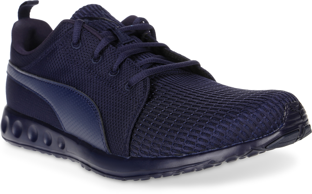Кроссовки мужские Puma Carson Dash, цвет: темно-синий. 18981201. Размер 9,5 (43)18981201 Кроссовки мужские Puma Carson Dash, цвет: темно-синий. 18981201. Размер 9,5 (43)18981201В новой модели кроссовок Carson Dash стиль не уступает функциональности. Легкая промежуточная подошва из ЭВА обеспечивает этой обуви хорошую амортизацию и плавность хода. Сетчатый верх достаточно легкий и дышащий и придает модели современный динамичный вид. Эта пара отлично подойдет вам, если вы хотите всегда выглядеть стильно.