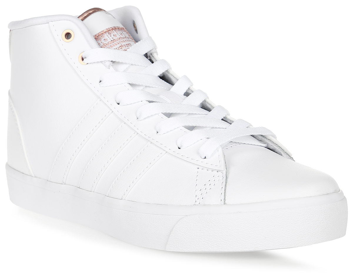 Кеды женские Adidas Cloudfoam Daily Qt, цвет: белый. AW4011. Размер 7 (39)AW4011 Кеды женские Adidas Cloudfoam Daily Qt, цвет: белый. AW4011. Размер 7 (39)AW4011Женские кеды Adidas Cloudfoam Daily Qt с голенищем средней высоты. Премиальный кожаный верх акцентирован металлизированными деталями. Мягкая амортизация cloudfoam для большего комфорта.Три полоски из искусственной кожи; вставки с эффектом металлик из искусственной кожи на пятке и язычке; тканый обувной ярлычок; металлические люверсы.Модель с удобной текстильной подкладки.Стелька cloudfoam MEMORY плотно прилегает к стопе, обеспечивая безупречный комфортПромежуточная подошва cloudfoam со скрытой танкеткой для поглощения ударных нагрузок и комфортной посадки без разнашивания.