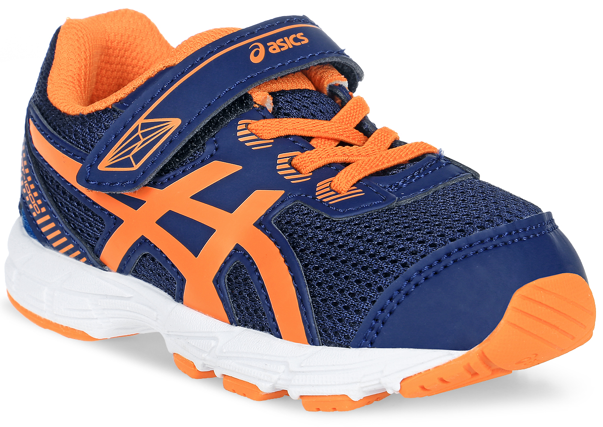 Кроссовки детские Asics Gt-1000 5 Ts, цвет: темно-синий, оранжевый. C621N-4930. Размер K7 (22)C621N-4930 Кроссовки детские Asics Gt-1000 5 Ts, цвет: темно-синий, оранжевый. C621N-4930. Размер K7 (22)C621N-4930Кроссовки Asics Gt-1000 5 Ts, выполненные из сетчатого текстиля и искусственной кожи, оформлены фирменным принтом. На ноге модель фиксируется с помощью шнурков и ремешка с застежкой-липучкой, который оформлен надписью с названием бренда. Внутренняя поверхность выполнена из сетчатого текстиля, комфортного при движении. Стелька выполнена из легкого ЭВА-материала с поверхностью из текстиля. Подошва изготовлена из легкого ЭВА-материала и оснащена вставками из резины. Поверхность подошвы дополнена рельефным рисунком.