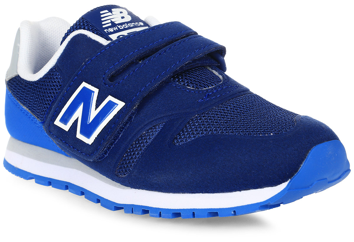 Кроссовки для мальчика New Balance 373, цвет: синий. KA373BRY/M. Размер 12 (30)KA373BRY/M Кроссовки для мальчика New Balance 373, цвет: синий. KA373BRY/M. Размер 12 (30)KA373BRY/MМодные кроссовки от New Balance очаруют вашего ребенка с первого взгляда! Модель изготовлена из высококачественного материала и дополнена на язычке фирменной нашивкой. Ремешок на застежке - липучке,надежно зафиксирует обувь на ноге. Подкладка и стелька из текстиля, обеспечат комфорт и уют детским ножкам. Подошва с рифлением гарантирует отличное сцепление с любыми поверхностями. Стильные кроссовки займут достойное место в гардеробе вашего ребенка.