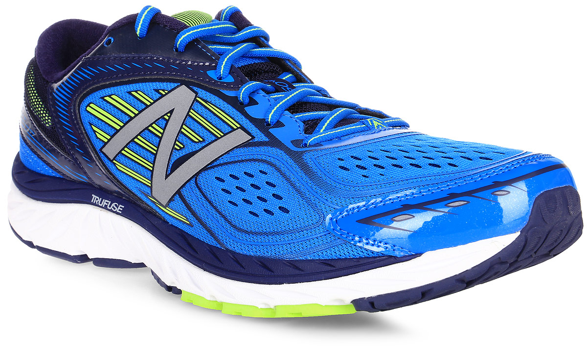 Кроссовки для бега мужские New Balance 860, цвет: синий, голубой. M860BY7/D. Размер 8 (41,5)M860BY7/D Кроссовки для бега мужские New Balance 860, цвет: синий, голубой. M860BY7/D. Размер 8 (41,5)M860BY7/DМужские кроссовки для бега от New Balance выполнены из высококачественного материала. На язычке изделие оформлено фирменным логотипом. Шнуровка надежно фиксирует обувь на ноге. Подкладка и стелька из текстиля, обеспечат комфорт и уют вашим ногам. Рельефный рисунок подошвы предотвращает скольжение. В таких кроссовках вашим ногам будет комфортно и уютно. Они подчеркнут ваш стиль и индивидуальность!
