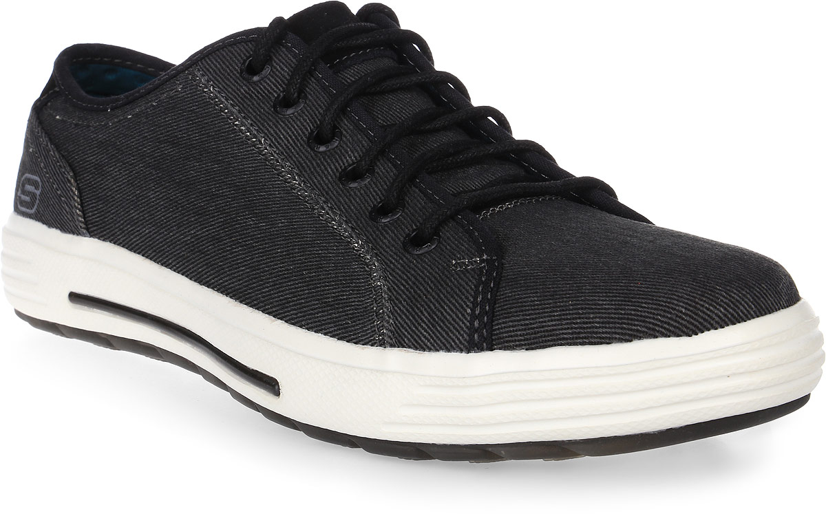 Кеды мужские Skechers Porter, цвет: черный. 64935-BLK. Размер 11 (45)64935-BLK Кеды мужские Skechers Porter, цвет: черный. 64935-BLK. Размер 11 (45)64935-BLKСтильные мужские кеды Skechers отлично подойдут для повседневных прогулок. Верх модели выполнен из плотного текстиля. Классическая шнуровка надежно зафиксирует модель на стопе. Внутренняя отделка исполнена из мягкого текстиля. Резиновая подошва обеспечит комфорт при ходьбе.В таких кедах вашим ногам будет комфортно и уютно. Они подчеркнут ваш стиль и индивидуальность!