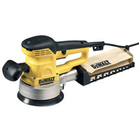 Шлифмашина эксцентриковая DeWalt D26410D26410 Шлифмашина эксцентриковая DeWalt D26410D26410Шлифмашина эксцентриковая DeWalt D26410. Крепление бумаги на липучке Пылезащищенные выключатель и подшипники 2 установочные амплитуды колебаний: 3 мм - для финишных работ, 6 мм - для грубой обработки Встроенный пылесборник обеспечивает чистоту рабочего места и продлевает срок службы шлифбумаги Регулировка скорости позволяет обрабатывать поверхности чувствительные к нагреву и выполнять полировальные работы Автоматическая система стабилизации скорости вращения подошвы исключает появление задиров при пуске и обеспечивает высокое качество обработки поверхности Мощность: 400 Вт Диаметр подошвы: 150 мм Эксцентриситет (ход платформы): 3 мм, 6 мм Число колебаний в минуту: 8000-20000 кол/мин Питание: от сети 220В