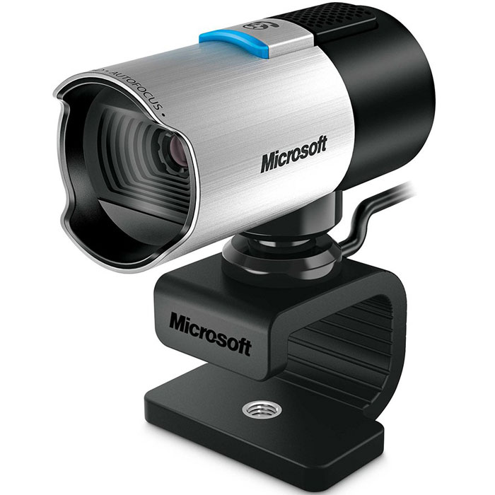 Microsoft LifeCam Studio Web-камера (Q2F-00018)Q2F-00018 Microsoft LifeCam Studio Web-камера (Q2F-00018)Q2F-00018Наслаждайтесь великолепным качество видеоизображения в режиме HD с веб-камерой Microsoft LifeCam Studio, оснащенной датчиком высокого разрешения в 1080p. Но великолепное видеоизображение — это нечто большее, чем просто высокая четкость. Функция автоматической фокусировки всегда обеспечивает высочайшую четкость снимаемого объекта, находящегося на расстоянии от 10 сантиметров до бесконечности. Поддерживается съемка под широким углом благодаря высококачественным составным линзам LifeCam. Кроме того, съемку упрощает технология TrueColor, которая придает изображению яркость и многоцветность практически в любых условиях, а технология ClearFrame обеспечивает гладкость и четкость изображения. Используйте встроенный микрофон с высокой четкостью звука, чтобы объединить все преимущества камеры в одно: яркие виды, цвета и звуки реальной жизни.