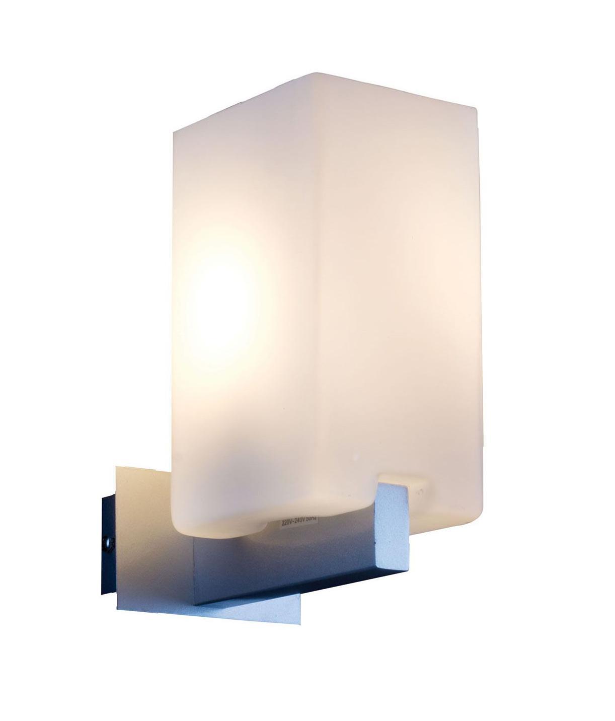 Светильник настенный ST Luce. SL541.101.01SL541.101.01 Светильник настенный ST Luce. SL541.101.01SL541.101.01Бра SL541.101.01 - поможет создать в вашем доме атмосферу уюта и комфорта. Благодаря высококачественным материалам она практична в использовании и отлично работает на протяжении долгого периода времени. Эта модель без мерцания распространяет свет и не вредит вашим глазам.