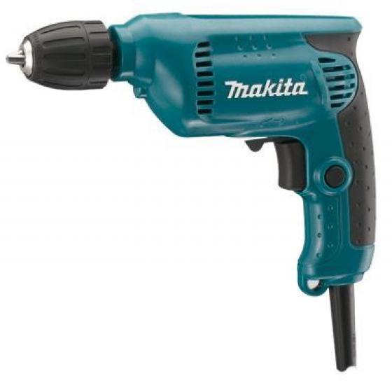 Дрель безударная Makita 64136413 Дрель безударная Makita 64136413Дрель Makita 6413 - небольшая, легкая и удобная в работе дрель с регулируемым скоростным режимом и быстрозажимным патроном для удобной смены насадок. Данная модель предназначена для сверления в дереве, металле, пластике, и отлично подходит для выполнения работ одной рукой. Дрель Makita 6413 предназначена для сверления отверстий, а с соответствующей оснасткой - для работы с крепежными элементами. Инструмент оснащен двигателем мощностью 450 Вт. Количество оборотов регулируется электроникой. Курковый выключатель оснащен функцией акселератора - чем сильнее нажим, тем выше число оборотов. Дрель имеет функцию реверса и оборудована удобным переключателем для изменения направления вращения. Быстрозажимной патрон дрели Makita 6413 устраняет необходимость использования специального инструмента для установки и замены рабочих насадок, а эргономичная прорезиненная рукоятка обеспечивает более комфортную работу. Конструкция с шариковыми подшипниками и линейный дизайн дрели...