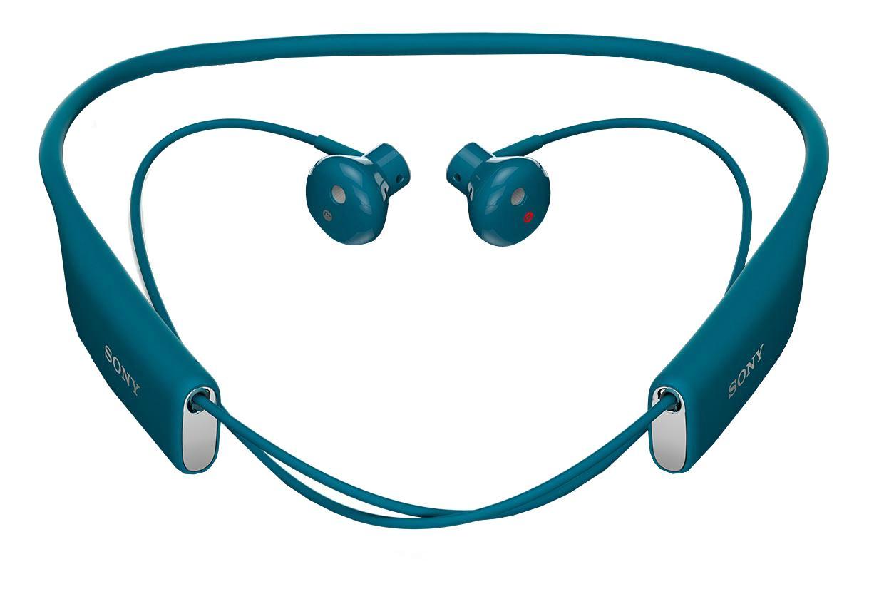 Sony SBH70, Blue Bluetooth-гарнитура1293-9540 Sony SBH70, Blue Bluetooth-гарнитура1293-9540Любимые композиции в громком и чистом звучании Благодаря фирменному качеству звучания от Sony и наушникам, которые идеально сидят в ушах, с Stereo Bluetooth® Headset SBH70 ваша музыка зазвучит на все сто. Просто подключите гарнитуру к любому Bluetooth-устройству и наслаждайтесь любимыми композициями, где бы вы ни были.Чистый голос без посторонних шумов Благодаря качественному звучанию и комфортной форме наушников говорить по гарнитуре одно удовольствие. Она подавляет эхо, звук ветра и посторонние шумы, поэтому ваш собеседник будет слышать вас громко и отчетливо.Общение в любую погоду Эта гарнитура водостойкая, поэтому вы можете смело использовать ее под проливным дождем и даже мыть под краном.Комфорт на протяжении дня Несмотря на мощь воспроизводимого звука, гарнитура столь невесома, что про нее можно просто забыть. Stereo Bluetooth® Headset SBH70 комфортно носить на работе, по дороге домой, во время пробежки — ее можно не снимать целый день, но ваши уши ни капли не устанут.Удобные голосовые команды Вслух командуйте смартфону, что делать, и добавляйте удобные аудиозакладки в приложении Lifelog. Все, что для этого нужно, — беспроводная мини-гарнитура.