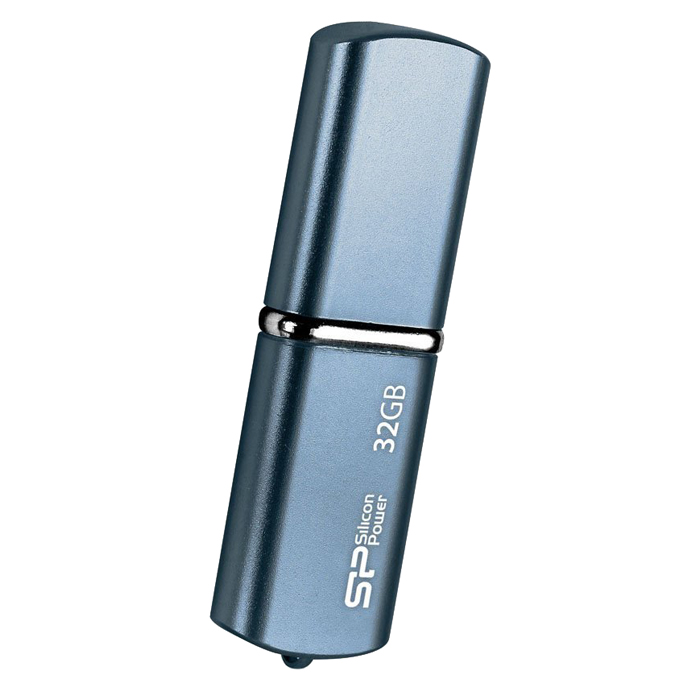 Silicon Power LuxMini 720 32GB, Dark Blue USB-накопительSP032GBUF2720V1D Silicon Power LuxMini 720 32GB, Dark Blue USB-накопительSP032GBUF2720V1DSilicon Power LuxMini 720 отличается уникальным модным дизайном металлического корпуса с блестящей поверхностью и плавными дугообразными краями. Дизайн накопителя и новые цвета - персиковый, ярко-голубой и бронзовый, призваны выразить индивидуальность пользователей. Модель Silicon Power LuxMini 720 удобна в переноске, пользователи могут использовать накопитель в качестве модного аксессуара на связке ключей или на цепочке. USB накопитель доступен емкостью от 4 ГБ до 32 ГБ и отвечает требованиям различных пользователей.