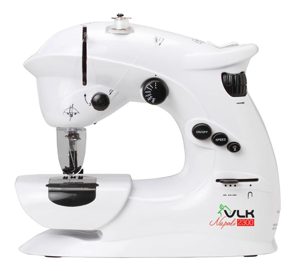 VLK 2300 швейная машина2300 VLK 2300 швейная машина2300Швейная машина VLK Napoli 2300 станет Вашим незаменимым помощником, превратив шитье в творческий и увлекательный процесс. ФУНКЦИОНАЛЬНЫЕ ОСОБЕННОСТИ Семь видов строчки Регулируемая длина стежка Удобное переключение строчки Встроенная LED подсветка Удобная система заправки нити Прямой и обратный ход при шитье Увеличительная лупа Возможность работы от электрической сети и от батареек (АА) (в комплект не входят)
