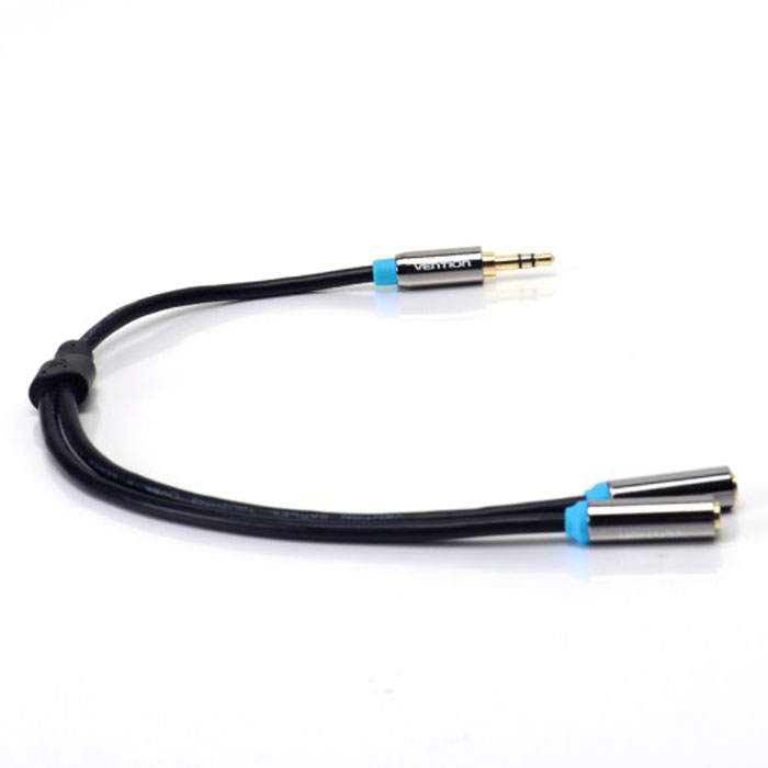 Vention Jack 3.5 mm-Jack 3.5 mm разветвитель гибкийVAB-C01-B Vention Jack 3.5 mm-Jack 3.5 mm разветвитель гибкийVAB-C01-BРазветвитель Vention предназначен для передачи аналоговых стереозвуковых сигналов между аудио, аудио-видео и (или) компьютерными устройствами или их компонентами. Вы можете подключить компьютер (ноутбук), MP3-плеер или смартфон к гарнитуре, активным акустическим системам и прочей мультимедийной технике. Контакты: 24К позолоченные, коррозийно-стойкие Интерфейс: стерео Тип оболочки: ПВХ - экранированный(фольга) Материал проводника: чистая бескислородная медь