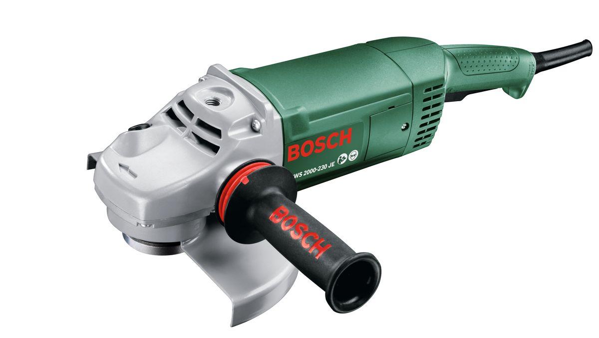 Угловая шлифмашина Bosch PWS 2000-230 JE06033C6001 Угловая шлифмашина Bosch PWS 2000-230 JE06033C6001PWS 2000-230 JE представляет собой мощную угловую шлифмашину для домашних мастеров, которая оснащена антивибрационной рукояткой для ведения инструмента двумя руками. Эта рукоятка снижает вибрации в ходе шлифования и резки и тем самым защищает здоровье домашних мастеров. Кроме того, благодаря ей гарантируется надежный контроль инструмента. Благодаря своему двигателю мощностью 2 000 Вт PWS 2000-230 JE от Bosch является мощным инструментом для простой и безопасной резки, обдирки, крацевания, шлифования и полирования Кроме того, для безопасной работы PWS 2000-230 J от Bosch оснащена продуманным выключателем Tricontrol. Этот запатентованный многофункциональный выключатель обеспечивает защиту от непреднамеренного пуска угловой шлифмашины и защищает ее от возможных повреждений. Пуск инструмента также регулируется в зависимости от условий работы и обрабатываемого материала. Кроме того, дополнительная рукоятка с тремя резьбовыми креплениями обеспечивает оптимальный контроль при работе с...