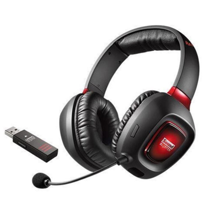 Creative Tactic 3D Rage Wireless V2.0, Black наушники70GH022000003 Creative Tactic 3D Rage Wireless V2.0, Black наушники70GH022000003Игровая гарнитура Creative Tactic 3D Rage Wireless V2.0 объединяет легендарное качество звучания Sound Blaster с беспроводной технологией, не использующей сжатие, обеспечивая полное погружение в игру. Наушники подсвечиваются с помощью RGB-индикаторов SB Prism, которые воспроизводят более 16 миллионов цветов, гарантируя цветовое соответствие гарнитуры вашему костюму или стилю игры. Невероятно мощные 50-мм динамики FullSpectrum тщательно настроены с помощью технологий SBX Pro Studio для обеспечения самого точного объемного звучания, доступного для платформ PC и Mac.Простой, но мощный USB-передатчик Sound Blaster Tactic3D Rage Wireless обеспечивает беспроводные прием и передачу звука на компьютер PC или Mac без сжатия, задержек и помех для создания игрового звучания профессионального уровня с непревзойденной точностью.Выйдите за пределы стандартного объемного звука 7.1 с помощью акустических технологий SBX Pro Studio для PC и Mac, обеспечивающих беспрецедентную реалистичность звучания, включая потрясающий эффект объемного звучания, как если бы колонки находились со всех сторон от вас.Мощный, объемный игровой звук без задержек с глубокими низкими и четкими высокими частотами — именно то звучание, которое задумывалось авторами игры.Играйте до 12 часов подряд без подзарядки аккумулятора. Гарнитуру можно заряжать через порт USB даже во время использования, поэтому вам не придется прерывать игру.Стальной сердечник оголовья гарнитуры Sound Blaster Tactic3D Rage Wireless выдержит и долгие часы интенсивной игры, и переноску в рюкзаке.Настройте эквалайзер и звуковые профили TacticProfile на свой вкус, а затем экспортируйте их и поделитесь с другими игроками.Высококачественный USB-кабель для зарядки с цветной оплеткой обладает превосходной гибкостью и не спутывается.
