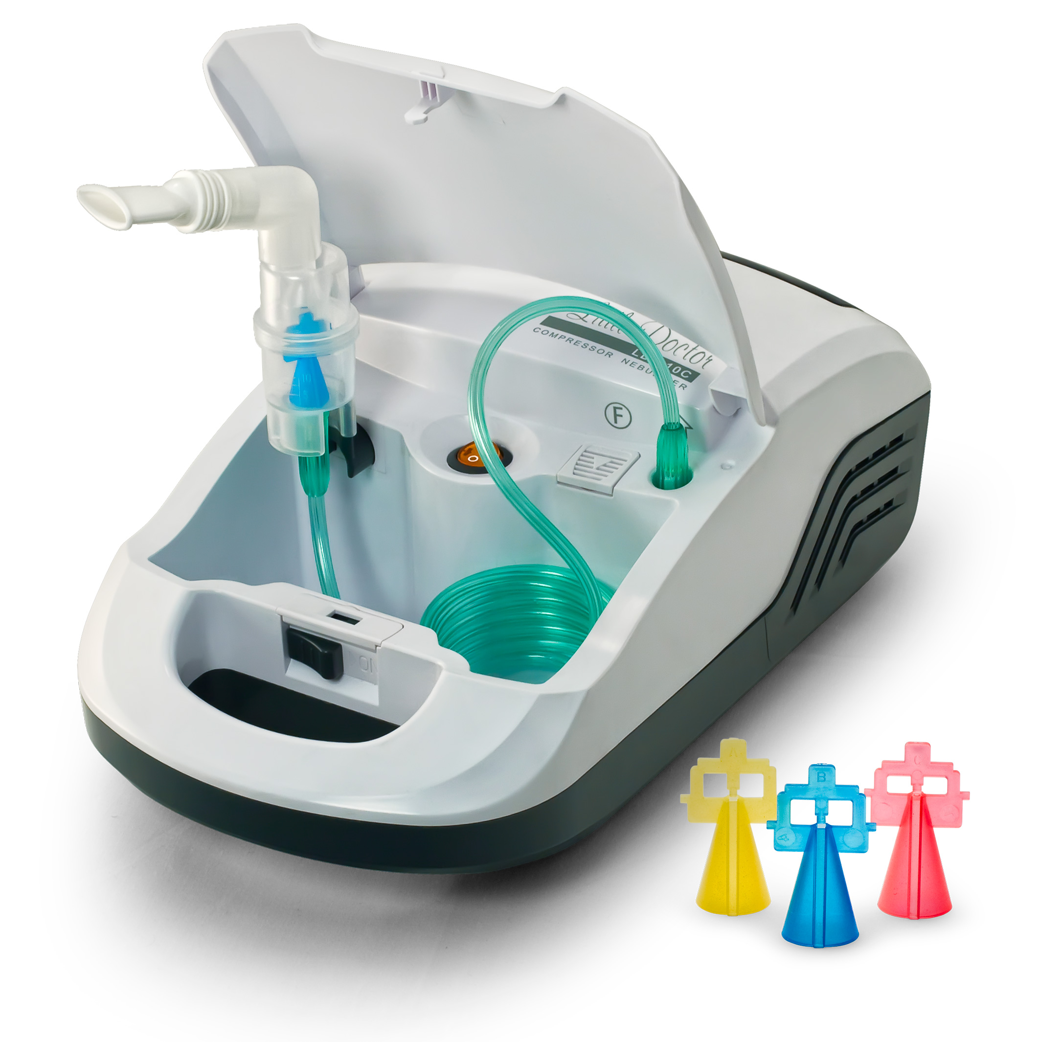 Little Doctor Ингалятор компрессорный LD-210C0001477 Little Doctor Ингалятор компрессорный LD-210C0001477Компрессорный небулайзер Little Doctor LD-210C предназначен для лечения заболеваний дыхательных путей и легких аэрозолями растворов лекарственных препаратов дома и в лечебных учреждениях. Прибор состоит из воздушного компрессора и небулайзерной камеры. От воздушного компрессора сжатый воздух через трубку подается в небулайзер, где происходит образование аэрозоля лекарственного средства. Во время процедуры компрессор охлаждается автоматически. Специальная конструкция небулайзера Little Doctor LD-210C, в виде соединенных определенным образом камер, определяет разные пути воздушных потоков при вдохе и выдохе. Это позволяет при вдохе получить воздушный поток с большей концентрацией аэрозоля, а при выдохе сократить его потерю. Таким образом, эффективность ингаляции увеличивается и уменьшается остаток лекарства в камере по завершении ингаляции. Благодаря малым частицам аэрозоля лекарственных препаратов на выходе (около 3 микронов) появляется возможность проводить ингаляцию как верхних, так...
