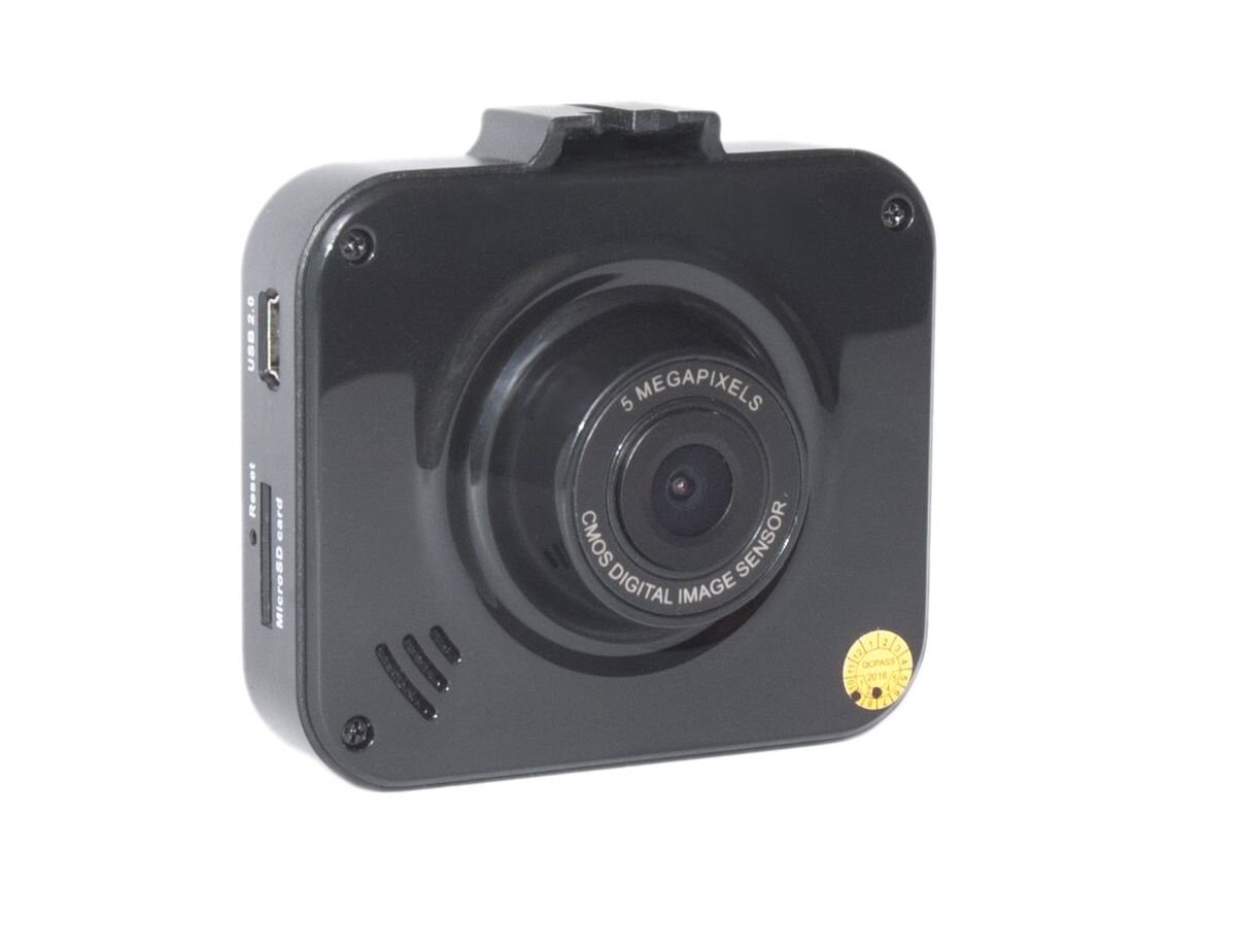 AutoExpert DVR-930, Black автомобильный видеорегистраторDVR-930 AutoExpert DVR-930, Black автомобильный видеорегистраторDVR-930Компактный видеорегистратор AutoExpert DVR-930 с качеством Full HD, снимающей ситуацию на дороге через лобовое стекло. Высококачественное видео можно посмотреть прямо в машине благодаря цветному ЖК-дисплею с диагональю 2. Удобный кронштейн входит в комплект поставки, установка на лобовое стекло занимает считанные секунды. Запись начинается автоматически, когда вы включаете зажигание автомобиля. Видео записывается файлами по 2/10/15 минут. После полного заполнения карты памяти, устройство удаляет старый файл и записывает новый (циклическая запись).