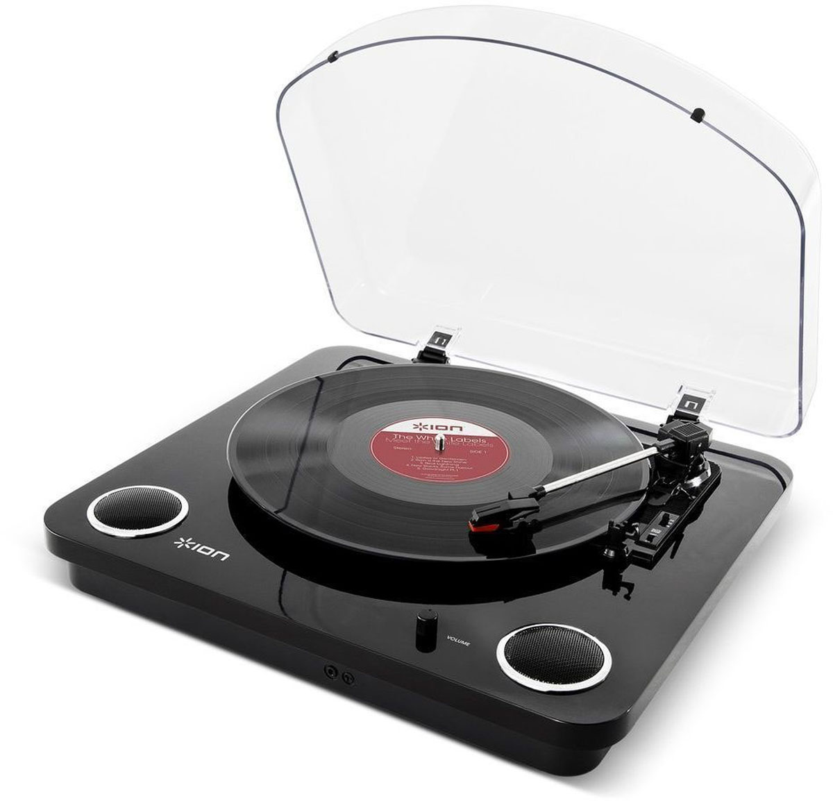 ION Audio Max LP, Black проигрыватель виниловых дисковIONmaxbk ION Audio Max LP, Black проигрыватель виниловых дисковIONmaxbkВиниловый проигрыватель ION Audio Max LP имеет стильный ретро-дизайн, а также оснащен USB-портом и разъемом для подключения наушников. Подсоединив устройство к ПК или Mac, вы можете оцифровывать ваши любимые композиции в формат MP3. Специальная программа по конвертации EZ Vinyl/Tape Converter идет в комплекте. Программа автоматически формирует отдельные треки. Благодаря аудио выходам RCA музыку с Max LP можно слушать на внешних стерео-колонках. Защитная крышка надежно сохранит проигрыватель и иглу в чистоте.