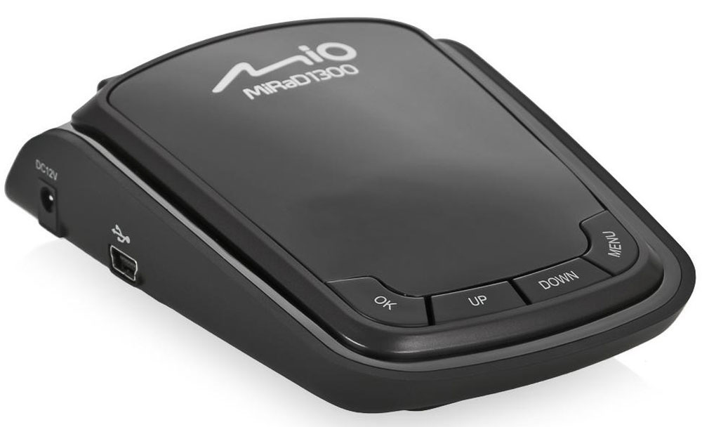 Mio MiRad 1300, Black радар-детекторMiRad 1300 Mio MiRad 1300, Black радар-детекторMiRad 1300Радар-детектор Mio MiRaD 1300 - это стильное электронное устройство, которое заблаговременно предупреждает о приближении к радарам различных частотных диапазонов. Максимально эффективно принимает частоты в диапазонах X, K, Ka, Ku, L, несмотря на компактные размеры. Режимы Город/Трасса позволяют менять чувствительность принятия сигнала в зависимости от типа трассы. Радар-детектор имеет высокую чувствительность, чтобы без промедления определить и предупредить приближение к радарному комплексу. Обнаружение комплексов Стрелка и Робот происходит без ложных срабатываний на другие излучатели в К-диапазоне, как например, системы автоматического открывания дверей в магазинах.