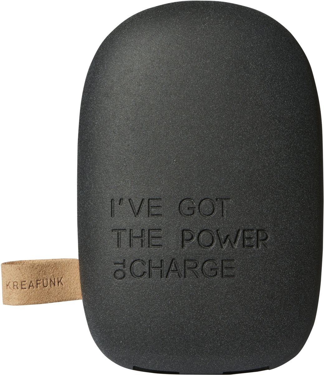 Kreafunk toCHARGE, Black внешний аккумуляторKfsk80 Kreafunk toCHARGE, Black внешний аккумуляторKfsk80Небольшой и изящный аккумулятор в стильном дизайне. toCHARGE гарантирует, что ваш смартфон, планшет или другие портативные устройства не останутся без энергии. Благодаря компактному размеру аккумулятор удобно носить с собой. Он идеально подходит для путешествий, долгих прогулок или встреч вне дома или офиса. В корпусе предусмотрено два USB порта, что позволяет одновременно заряжать два устройства. Мешок для хранения в комплекте. Аккумулятор упакован в красивую деревянную коробку, которую украшают слова из популярного сингла 90-х: «I’ve got the power». Технические характеристики: Литиевый аккумулятор 6000 мАч 4 LED светоиндикатор оставшейся емкости батареи и статуса зарядки Встроенный микропроцессор для предотвращения избытка и недостатка зарядки, перегрузки и короткого замыкания Подходит для iPhone Android, PSP, MID, мобильных телефонов, MP3, GPS и похожих устройств Автоматическое включение и выключение питания Выходная мощность 5В/1A & 5В/2.1A ...