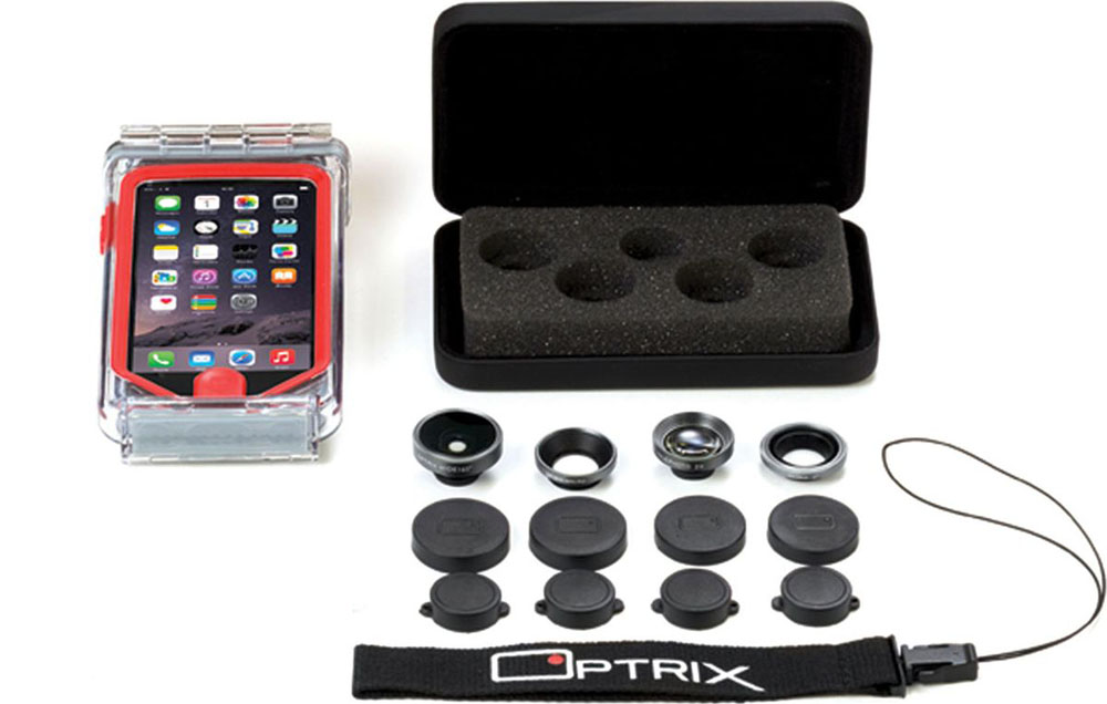 Optrix Photo Pro, Black Red набор для фотосъемки для iPhone 5/5s/SEFS-94678 Optrix Photo Pro, Black Red набор для фотосъемки для iPhone 5/5s/SEFS-94678Профессиональный набор, включающий 4 сменных объектива и жесткий чехол для их хранения. Снимайте в любых ситуациях, в любых условиях, не боясь повредить свой iPhone. Чехол Optrix для iPhone отличается точно сконструированной и надежной конструкцией, превращающей ваш iPhone в полноценную экшн-камеру: съемка во время сплава по реке, велопрогулки, катания на лыжах, пляжного отдыха - все это возможно теперь при помощи Вашего iPhone! • 100% водонепроницаемость при погружении на глубину до 4,5 м (соответствует стандарту IP68) • Ударопрочность: выдерживает падение с высоты до 6,1 м (соответствует стандарту MIL-STD-810G) • Сверхпрочный корпус, сохраняющий весь функционал смартфона • Специальная защитная мембрана сохраняет все свойства сенсорного экрана устройства • Подходит к широкому ассортименту креплений • 4 сменных объектива (алюминий/стекло)