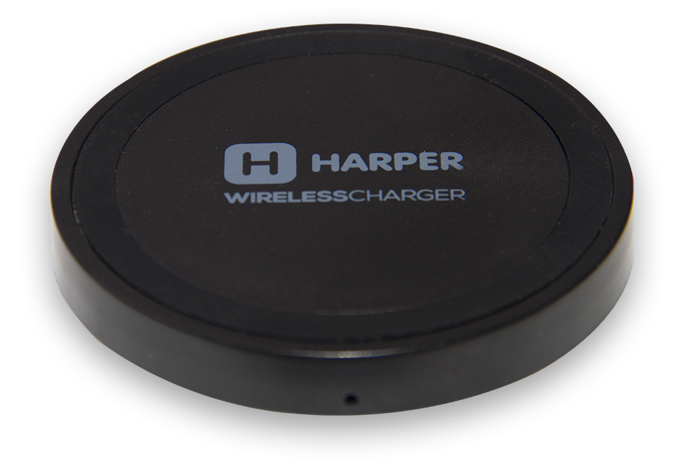 Harper QCH-2070, Black беспроводное зарядное устройство00-00001324 Harper QCH-2070, Black беспроводное зарядное устройство00-00001324Это легкая, компактная и мощная беспроводная зарядка, работающая по стандарту Qi (Ци). Беспроводные зарядные устройства безопаснее своих проводных предшественников, аппаратные разъемы подключения смартфонов (MicroUSB) будут служить значительно дольше, так как будут реже использоваться. Harper QCH-2070 подключается к любому доступному источнику тока: порт USB персонального компьютера или ноутбука, отдельный адаптер DC и т.д. Сила тока зарядки для QCH-2070 – 0,7 А, (при входном показателе 1 А). Harper QCH-2070 удобно носить с собой, оно поместится в любом кармане. Беспроводное зарядное устройство имеют яркий стиль и оригинальную форму.